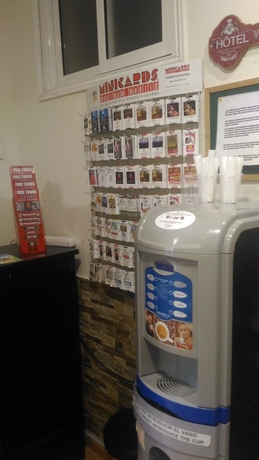 Imagen de los interiores del Hostal Alaska, Centro de Madrid. Foto 18