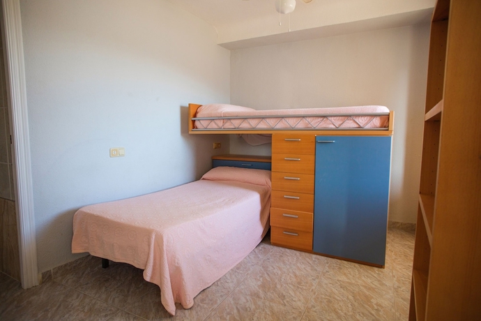 Imagen de la habitación del Hostal Alba, Torrevieja. Foto 3