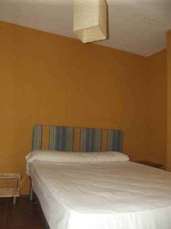 Imagen de la habitación del Hostal Alba, Torrevieja. Foto 4