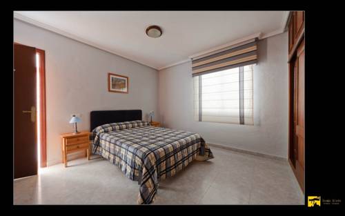 Imagen de la habitación del Hostal Alba, Torrevieja. Foto 12