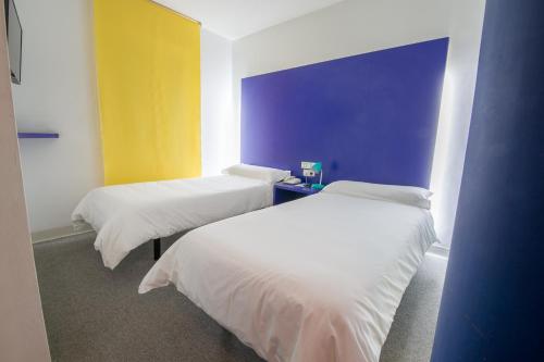 Imagen de la habitación del Hostal Albany, León. Foto 6