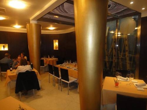 Imagen del bar/restaurante del Hostal Albany, León. Foto 3