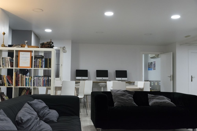 Imagen de los interiores del Hostal Alberguinn Youth Hostel. Foto 18