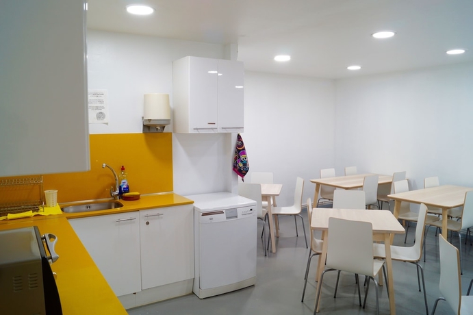 Imagen del bar/restaurante del Hostal Alberguinn Youth Hostel. Foto 3