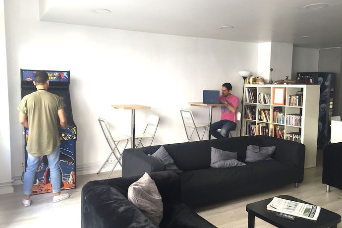 Imagen de los interiores del Hostal Alberguinn Youth Hostel. Foto 19