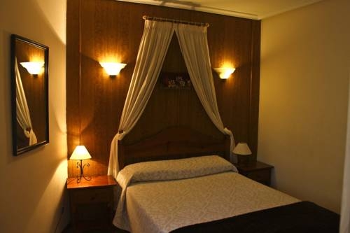 Imagen de la habitación del Hostal Alcántara, Ávila. Foto 2