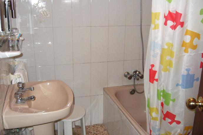 Imagen de la habitación del Hostal Alcázar, Córdoba. Foto 3