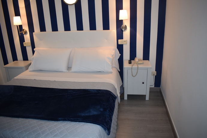 Imagen de la habitación del Hostal Alcázar, Toledo. Foto 15