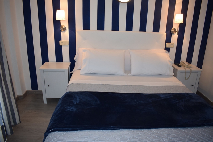 Imagen de la habitación del Hostal Alcázar, Toledo. Foto 17