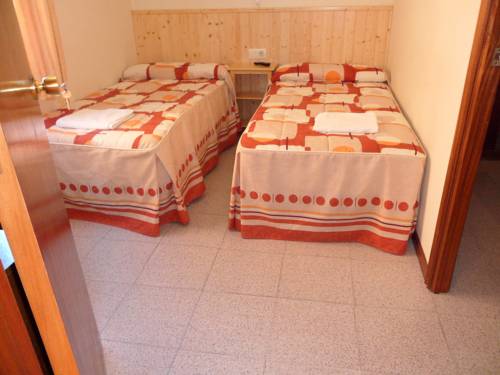 Imagen de la habitación del Hostal Alce, Nigr&aacute;n. Foto 5
