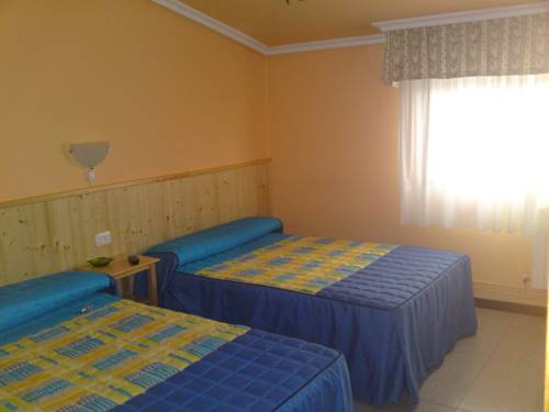 Imagen de la habitación del Hostal Alce, Nigr&aacute;n. Foto 8