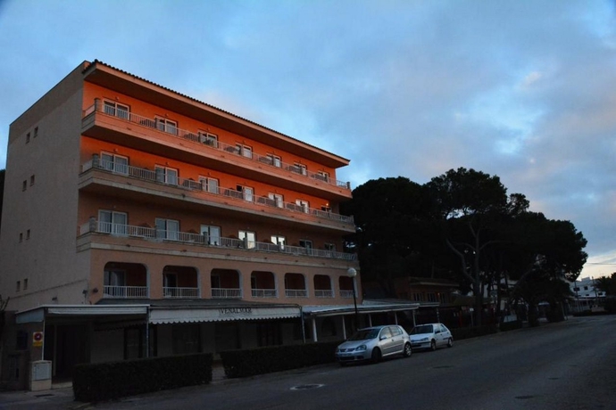 Imagen general del Hostal Alcina. Foto 5