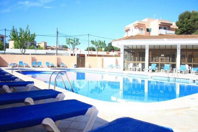 Imagen general del Hostal Alcina. Foto 7