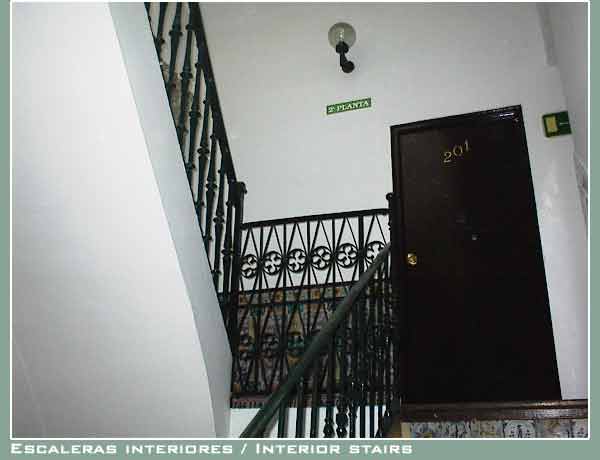 Imagen de los interiores del Hostal Alcobia. Foto 6