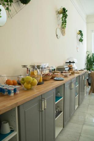 Imagen general del Hostal Alda Alborán Rooms. Foto 3