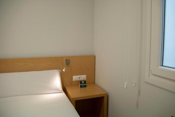 Imagen general del Hostal Alda Alborán Rooms. Foto 15