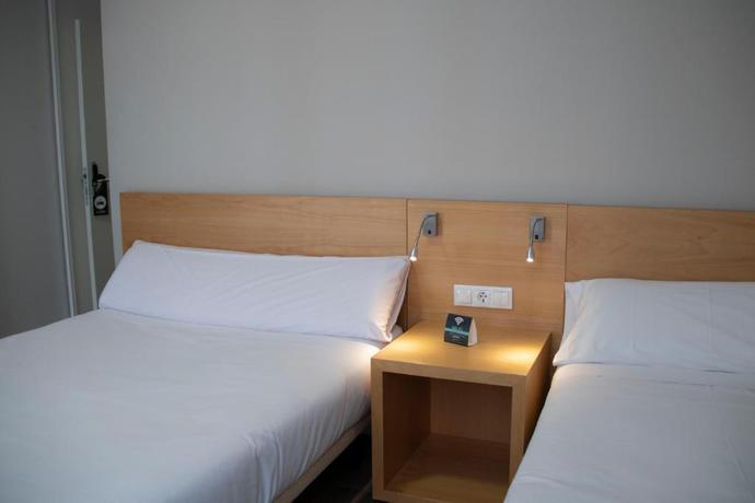 Imagen general del Hostal Alda Alborán Rooms. Foto 18