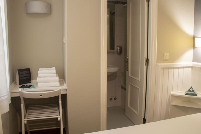 Imagen de la habitación del Hostal Alda Miramar Rooms. Foto 8