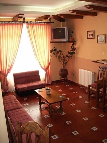 Imagen general del Hostal Alfonso Vi. Foto 3