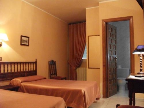 Imagen general del Hostal Alfonso Vi. Foto 5