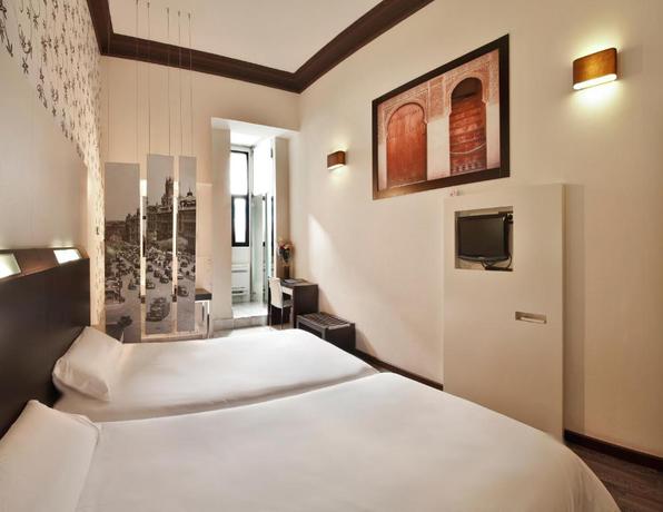 Imagen general del Hostal Alhambra Suites. Foto 7