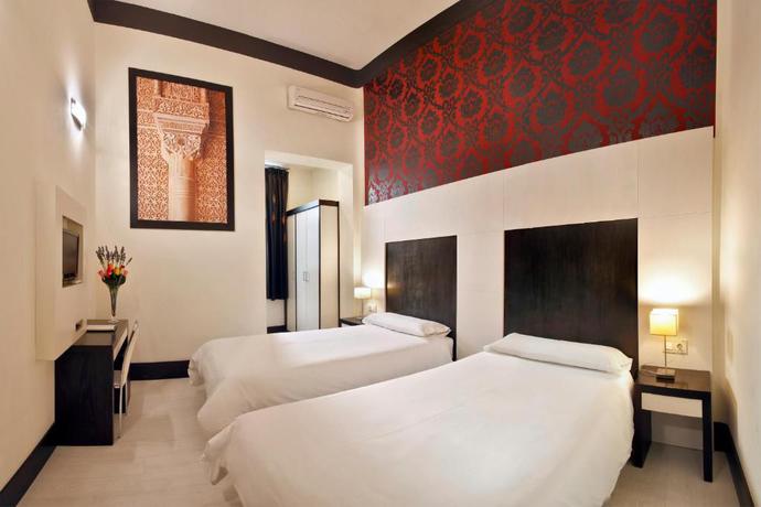 Imagen general del Hostal Alhambra Suites. Foto 11
