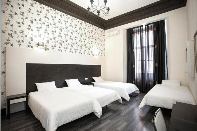 Imagen general del Hostal Alhambra Suites. Foto 16