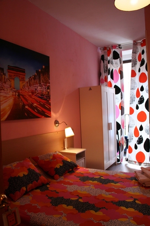 Imagen de la habitación del Hostal Alicante, Centro de Madrid. Foto 11