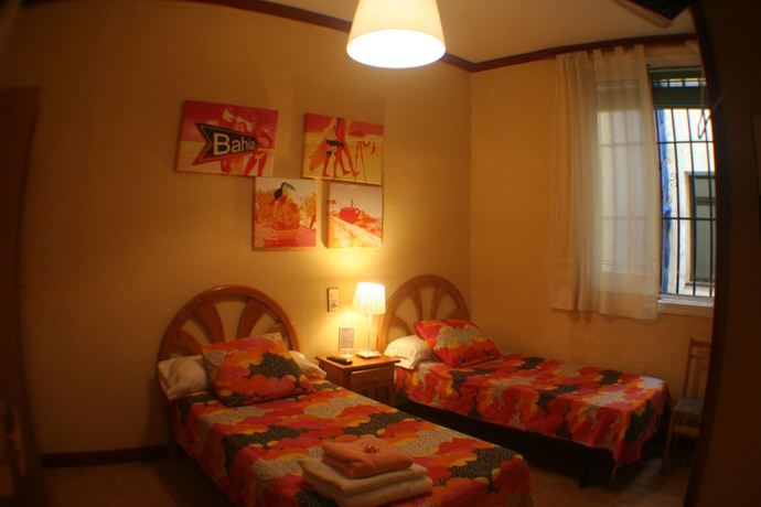 Imagen de la habitación del Hostal Alicante. Foto 13