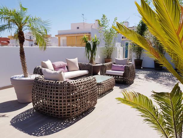 Imagen de los exteriores del Hostal Alisol Boutique San Pedro. Foto 11