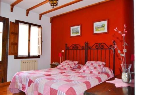 Imagen de la habitación del Hostal Almanzor, Navarredonda Gredos. Foto 8