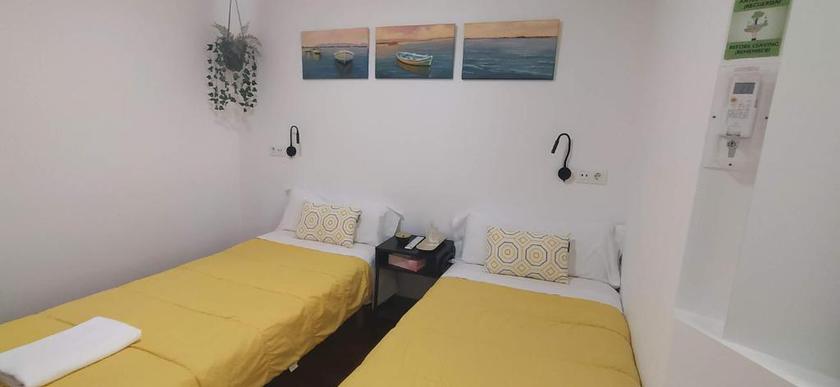 Imagen general del Hostal Alojamientos Cant&iacute;ber. Foto 13