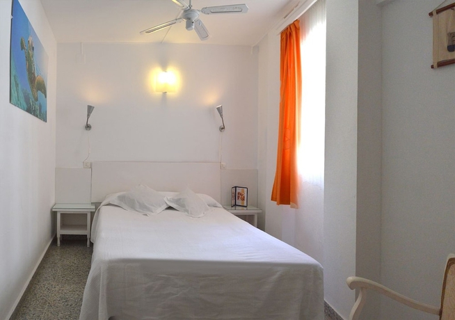 Imagen de la habitación del Hostal Altamar, Almu&ntilde;&eacute;car. Foto 13