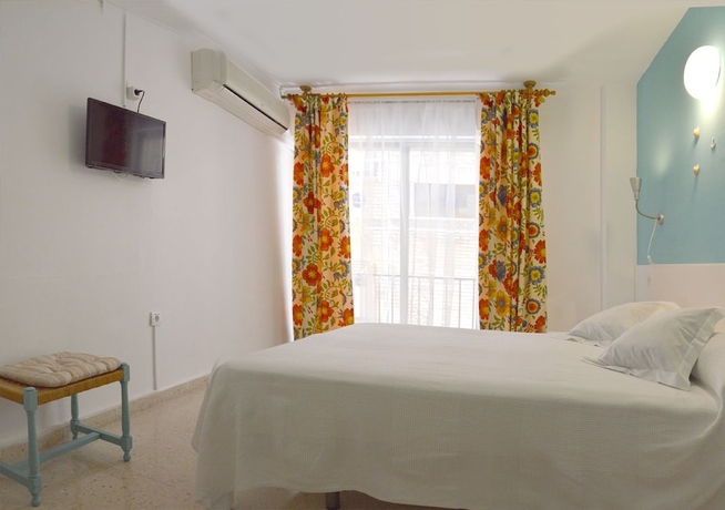 Imagen de la habitación del Hostal Altamar, Almuñecar. Foto 9