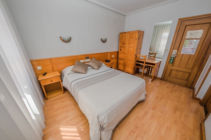 Imagen de la habitación del Hostal Alvi. Foto 4