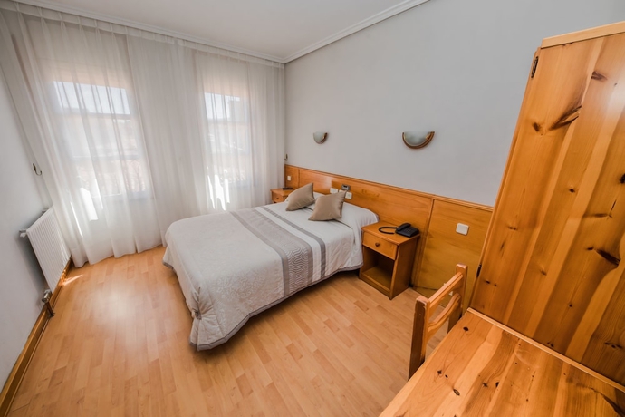 Imagen de la habitación del Hostal Alvi. Foto 5