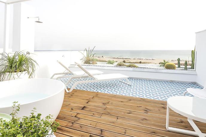 Imagen de los exteriores del Hostal Alzocaire Boutique. Foto 8