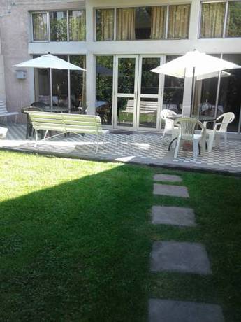 Imagen de los exteriores del Hostal Americano, Santiago Centro. Foto 9