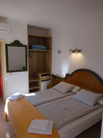 Imagen de la habitación del Hostal Amistad. Foto 2