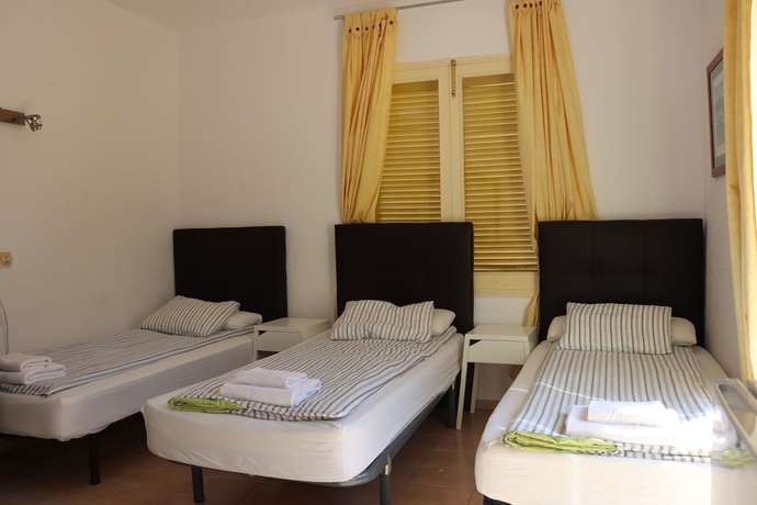 Imagen de la habitación del Hostal Amistad. Foto 10