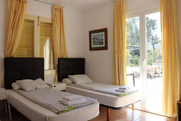 Imagen de la habitación del Hostal Amistad. Foto 12