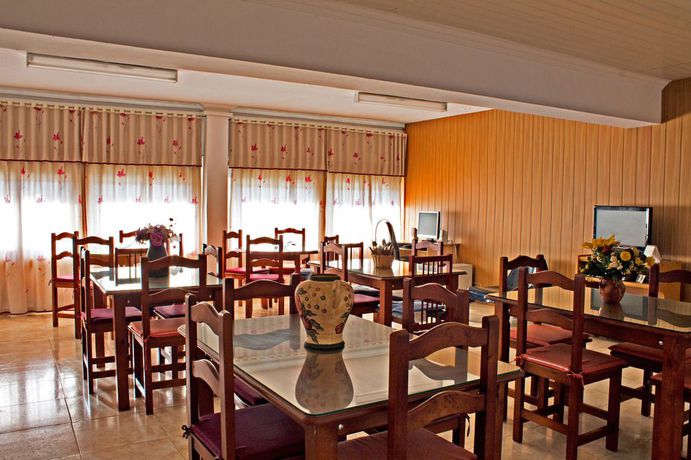 Imagen del bar/restaurante del Hostal Anas. Foto 11