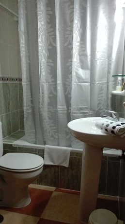 Imagen de la habitación del Hostal Andalucia, Arcos de la Frontera. Foto 12