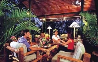 Imagen del bar/restaurante del Hostal Andaman Holiday Resort. Foto 3