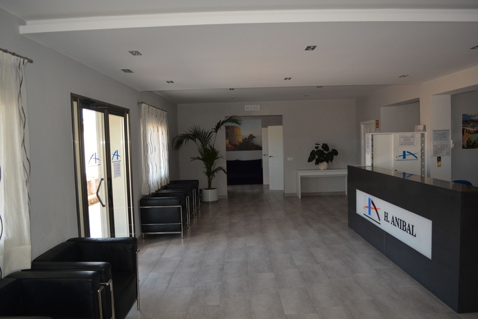 Imagen de los interiores del Hostal Anibal Ibiza. Foto 5