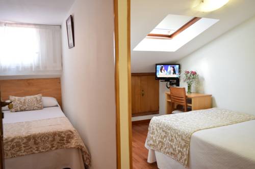 Imagen de la habitación del Hostal Anosa Casa. Foto 6