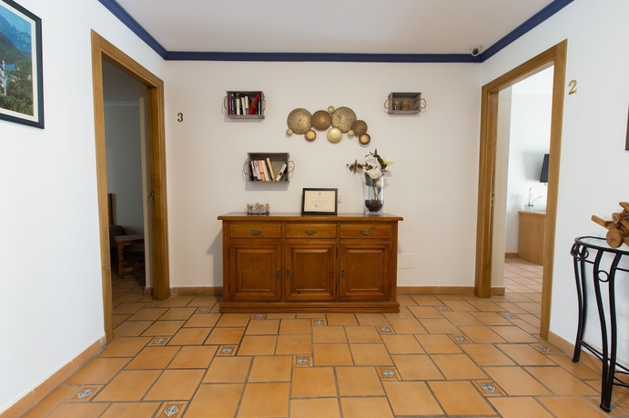 Imagen de los interiores del Hostal Apartamentos El Gallo. Foto 18