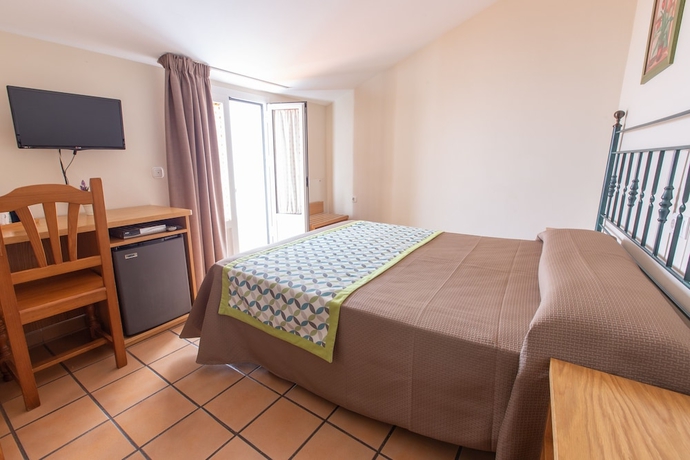 Imagen de la habitación del Hostal Apartamentos El Gallo. Foto 12