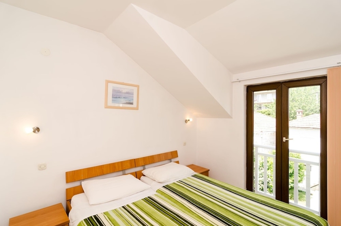 Imagen de la habitación del Hostal Apartmani Princ Hrvoje. Foto 6