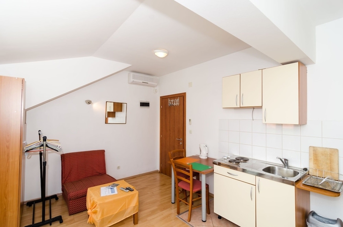 Imagen de la habitación del Hostal Apartmani Princ Hrvoje. Foto 11